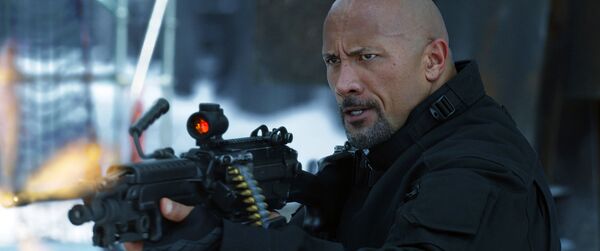 Кадр из фильма Форсаж 8 - Sputnik Молдова