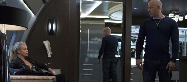 Кадр из фильма Форсаж 8 - Sputnik Молдова