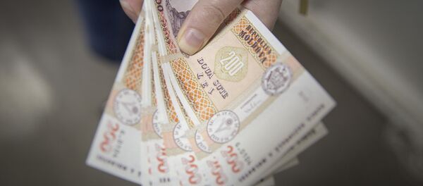 банкноты номиналом 200 лей - Sputnik Moldova