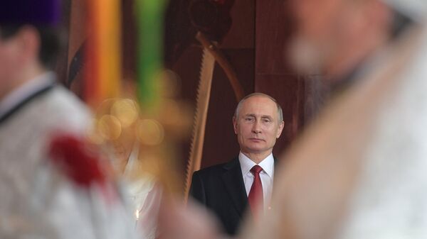 Vladimir Putin la slujba de Paști oficiată în catedrala Hristos Mântuitorul din Moscova - Sputnik Moldova