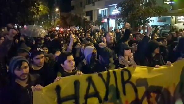 Протесты в Стамбуле против результатов референдума - Sputnik Молдова