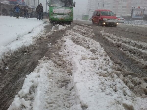 Ninsoare de primăvară în Ucraina în zilele de 18 și 19 aprilie 2017 - Sputnik Moldova