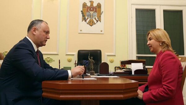 Президент Молдовы Игорь Додон и башкан Гагаузии Ирина Влах - Sputnik Молдова