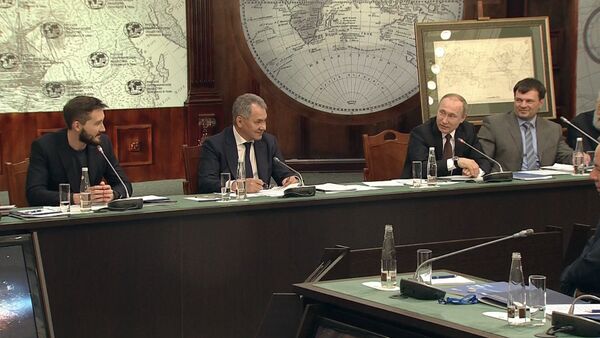 Путин на заседании РГО рассказал о работе президента РФ - Sputnik Молдова