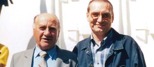 Борис Шаповалов с отцом, ветеранов ВОВ Андреем Шаповаловым - Sputnik Молдова