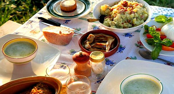 Пикник на природе - Sputnik Молдова