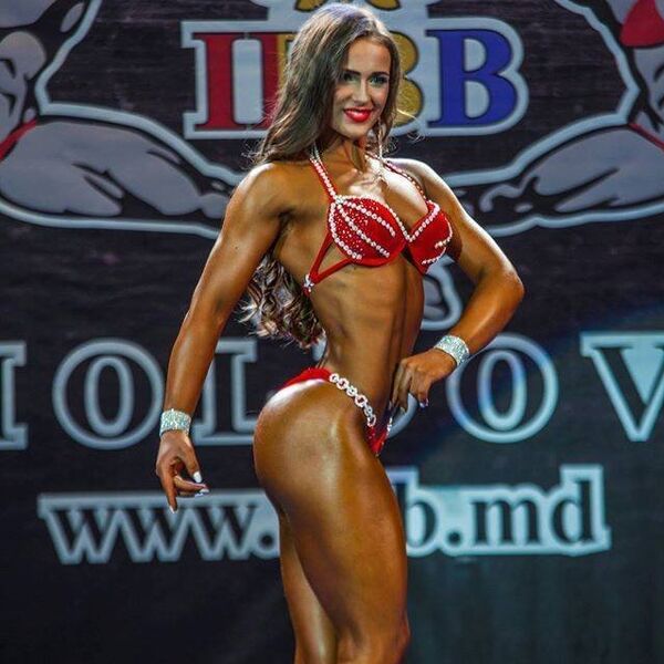 Сногсшибательная Лео Чобу - чемпион Молдовы по фитнес-бикини - Sputnik Молдова