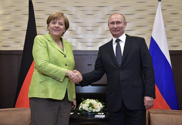 Переговоры президента РФ В. Путина с федеральным канцлером ФРГ А. Меркель Переговоры президента РФ В. Путина с федеральным канцлером ФРГ А. Меркель - Sputnik Молдова