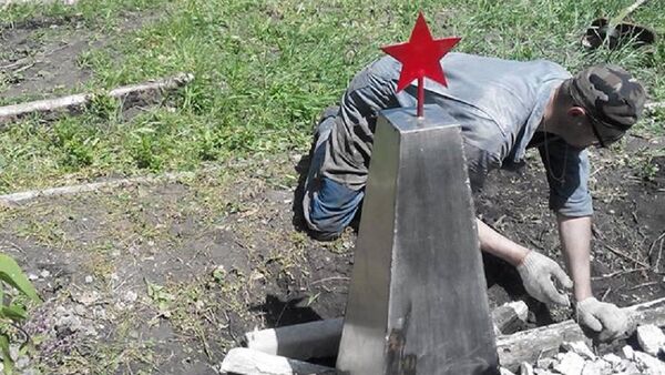 Установка обелиска у села Каракуй - Sputnik Молдова