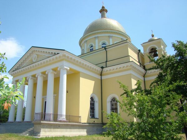 Спасо-Преображенский собор в Болграде Спасо-Преображенский собор в Болграде - Sputnik Молдова