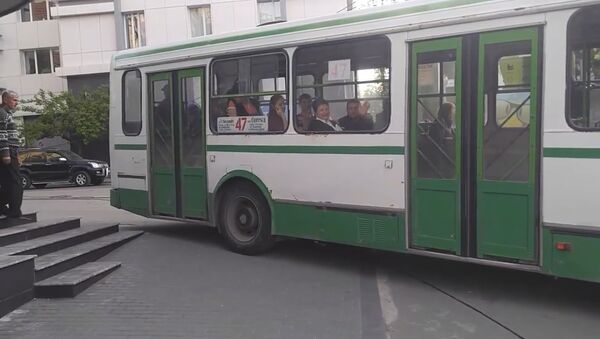 Странное перемещение автобусов в Кишиневе - Sputnik Молдова