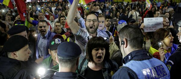 Proteste la București, 3 mai 2017 - Sputnik Moldova-România