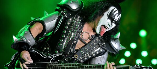 Музыкант группы Kiss Джин Симмонс на концерте в СК Олимпийский в Москве - Sputnik Молдова