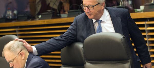 Председатель Еврокомиссии Жан-Клод Юнкер на саммите в Брюсселе - Sputnik Молдова