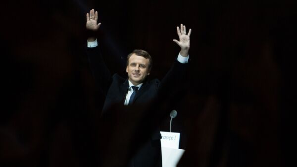 French presidential election winner, En Marche! leader Emmanuel Macron, center left, delivering his victory speech near Louvre, Paris. - Sputnik Moldova