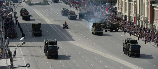 Военный парад, посвящённый 72-й годовщине Победы, в городах России - Sputnik Молдова
