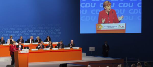 German chancellor and head of the German Christian Democrats, CDU, Angela Merkel, speaks at a regional party convention of the CDU in North Rhine-Westphalia, in Muenster, Germany. (File) - Sputnik Moldova-România