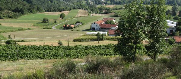 Vedere spre orașul Bormida, Italia - Sputnik Moldova