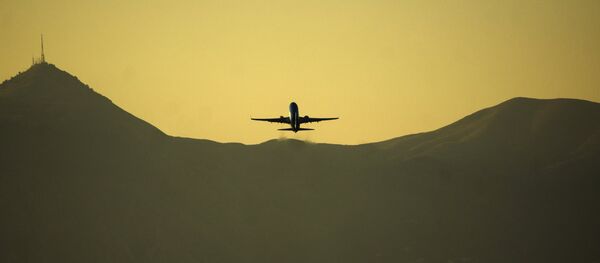 Самолет в аэропорту города Керкиры на греческом острове Корфу - Sputnik Молдова