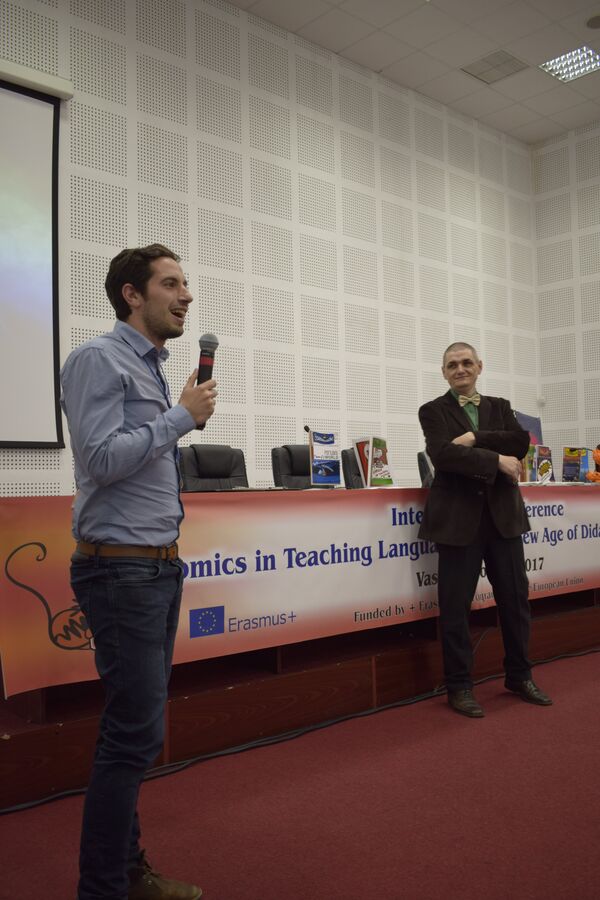 Lectorului francez Aurélien Amigues Lectorului francez Aurélien Amigues - Sputnik Moldova