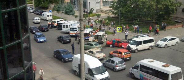 ДТП ул. В. Александри и А. Хыждеу ДТП ул. В. Александри и А. Хыждеу - Sputnik Молдова