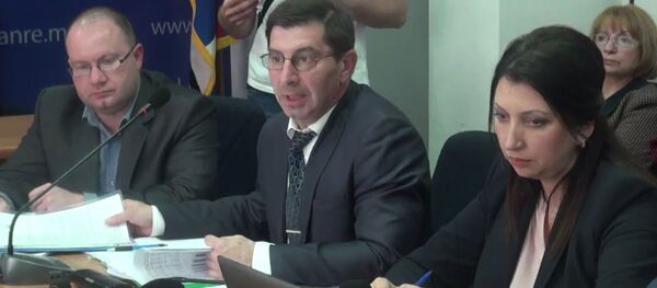 Burdila Ion (în centru) și Veronica Herța - Sputnik Moldova