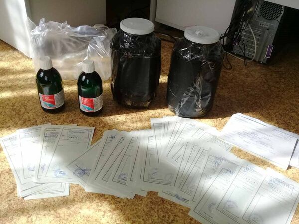 Болванки рецептов, выписанных двумя врачами из нескольких больниц Молдовы Болванки рецептов, выписанных двумя врачами из нескольких больниц Молдовы - Sputnik Молдова
