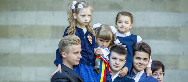 первый звонок - Sputnik Moldova-România