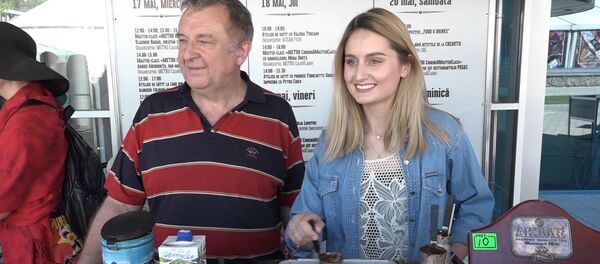 Кофе со звездами – в помощь детям, больным лейкемией - Sputnik Молдова