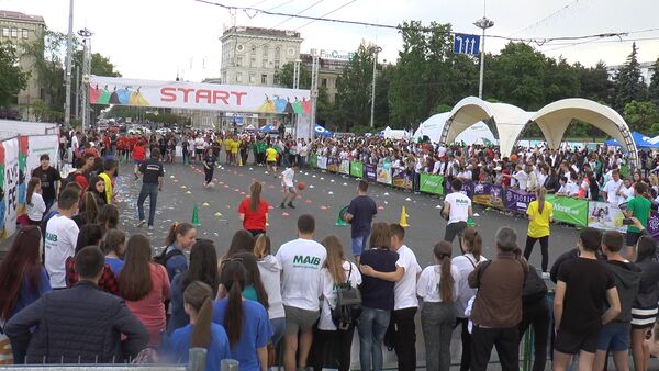 Центр Кишинева на день превратился в спортивный городок - Sputnik Молдова