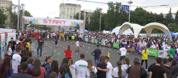 Центр Кишинева на день превратился в спортивный городок - Sputnik Молдова