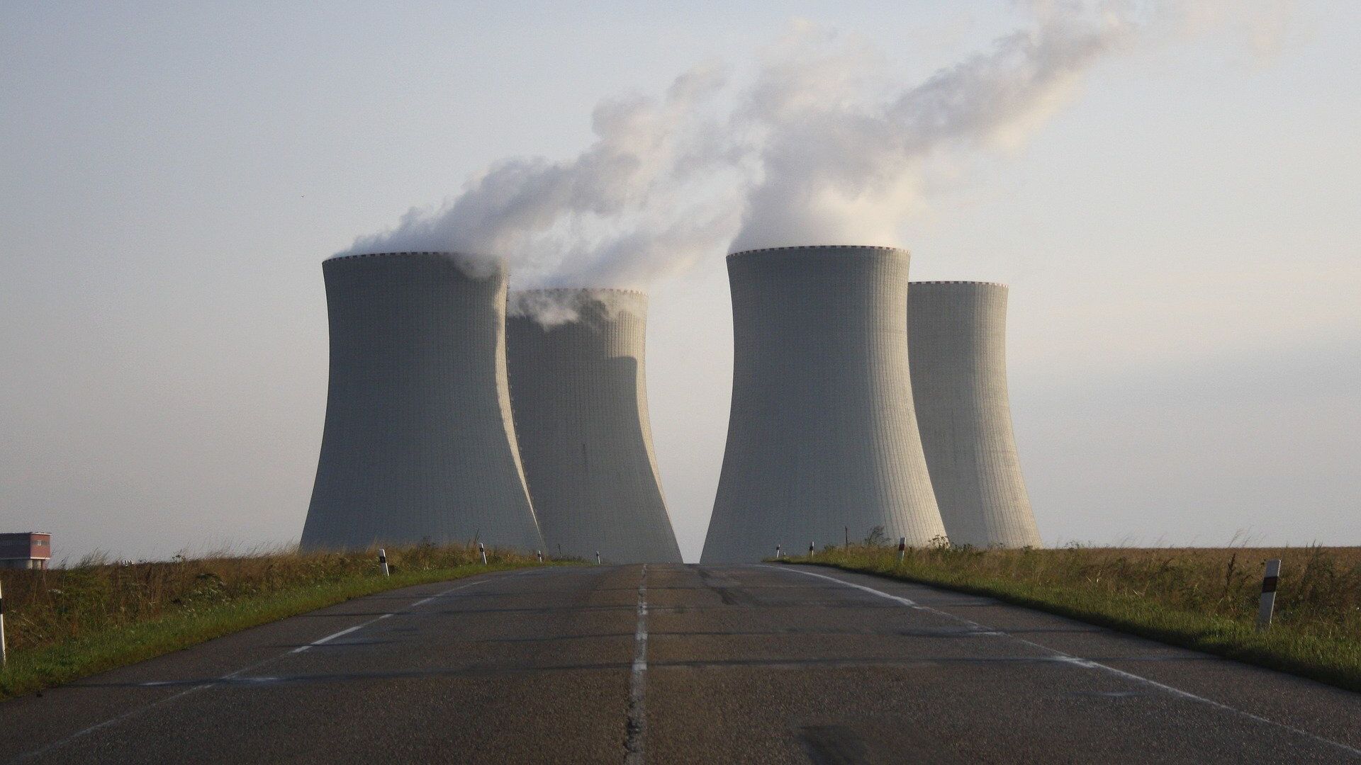 Nuclear power plant. (File) - Sputnik Moldova-România, 1920, 12.08.2022