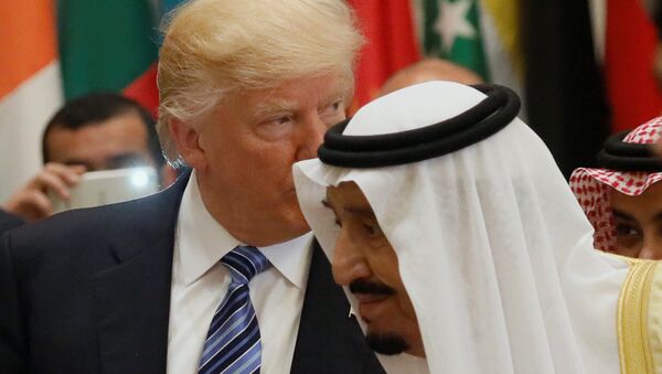 US President Donald Trump and Saudi Arabia's King Salman bin Abdulaziz Al Saud (R) attend the Arab Islamic American Summit in Riyadh, Saudi Arabia May 21, 2017. - Sputnik Moldova-România
