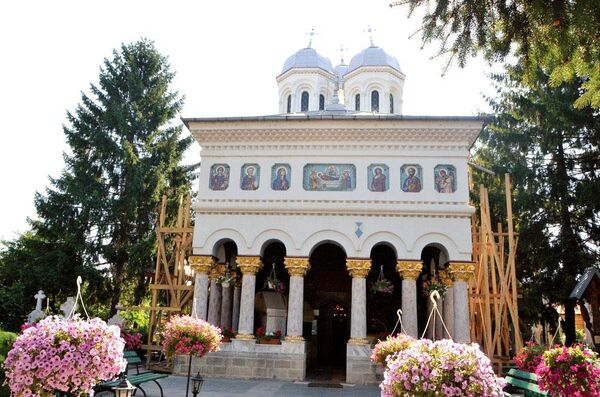 Biserica Maica Preacistă din Ploiești Biserica Maica Preacistă din Ploiești - Sputnik Moldova