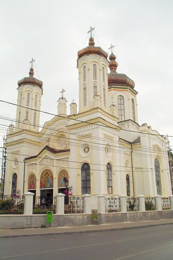Biserica “Sfânta Vineri” din oraşul Ploieşti Biserica “Sfânta Vineri” din oraşul Ploieşti - Sputnik Moldova