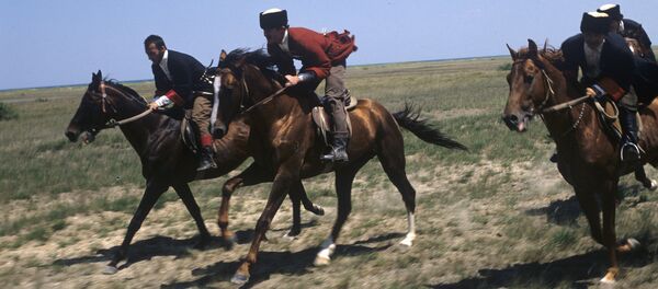 Участники конноспортивной секции махачкалинского ипподрома - Sputnik Молдова