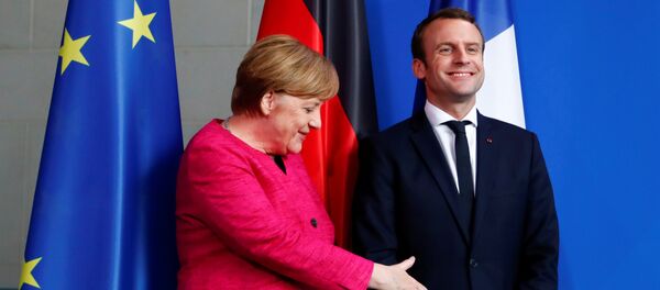 Канцлер Германии Ангела Меркель и президент Франции Эммануэль Макрон, Берлин, Ведомство федерального канцлера Германии, 15 мая 2017 года - Sputnik Молдова
