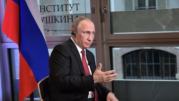 Президент РФ В. Путин дал интервью французскому изданию Le Figaro - Sputnik Moldova-România
