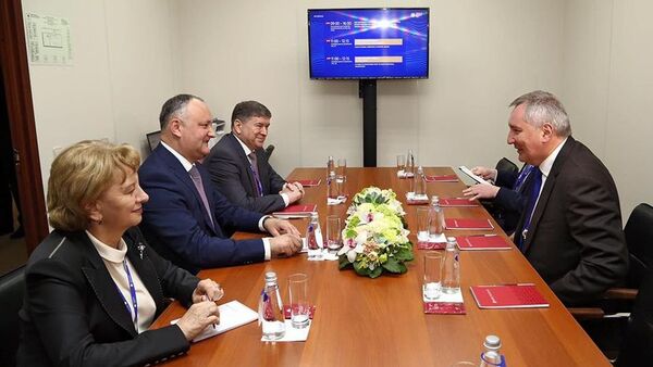 Президент Молдовы Игорь Додон провел встречу с заместителем председателя правительства Российской Федерации Дмитрием Рогозиным - Sputnik Молдова