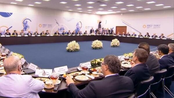 LIVE: Встреча Владимира Путина с руководителями крупнейших иностранных компаний - Sputnik Молдова