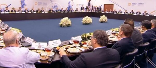 LIVE: Встреча Владимира Путина с руководителями крупнейших иностранных компаний - Sputnik Молдова