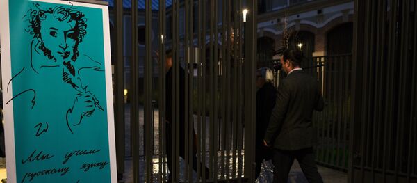 Посетители на открытии Центра русского языка, фото из архива - Sputnik Молдова