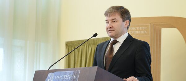 Декан филологического факультета Государственного института русского языка им. А.С.Пушкина Андрей Щербаков - Sputnik Молдова