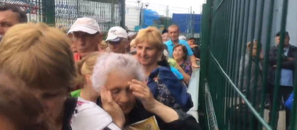 Давка на КПП Шегини на границе Украины с Польшей - Sputnik Молдова