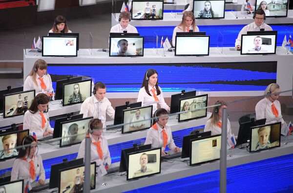 Прямая линия с президентом РФ В. Путиным - Sputnik Молдова