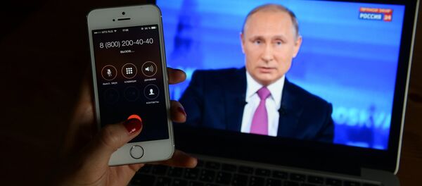 Трансляция Прямой линии с Владимиром Путиным Трансляция Прямой линии с Владимиром Путиным - Sputnik Moldova-România