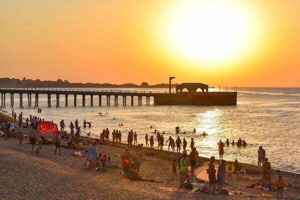 Бакинские пляжи Бакинские пляжи - Sputnik Молдова