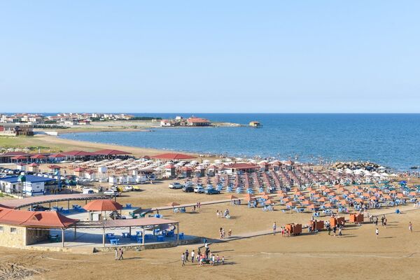 Пляжи близ абшеронского поселка Бузовна Пляжи близ абшеронского поселка Бузовна - Sputnik Молдова