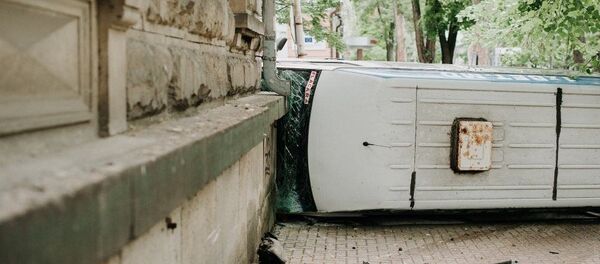 Маршрутка попала в аварию в Кишиневе - Sputnik Молдова