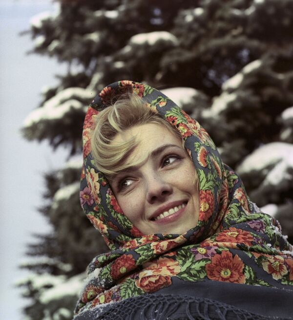 Portretul unei fete. - Sputnik Moldova
